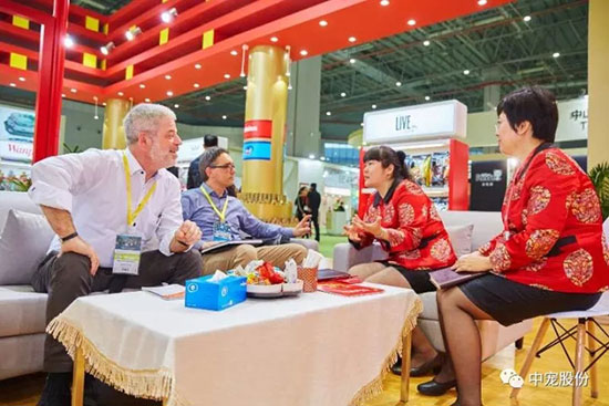 3225a7002bff42a0a77d749ef949d8d5