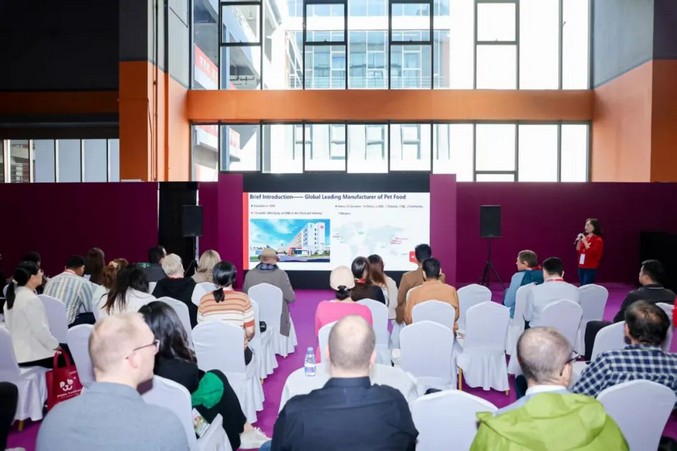 ebcbff19229342958d3786adb704c15f